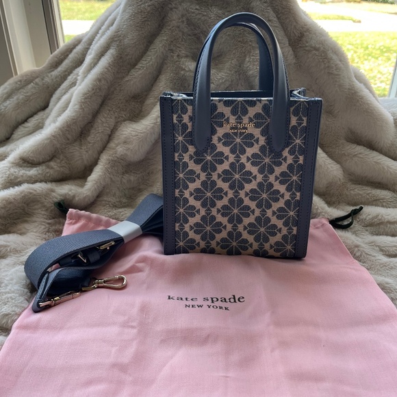 kate spade Handbags - Kate Spade Spade Flower Jacquard Stripe Manhattan Mini Crossbody